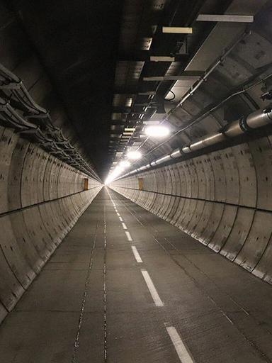 Building the Eurotunnel poster