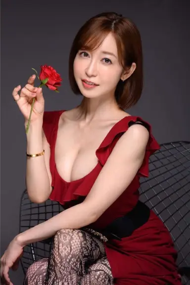 掌握妹妹的臀部中出CWPBD-99 poster